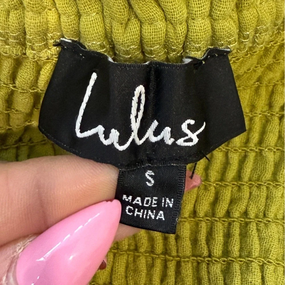 Lulu’s Crop Green Bubble Sleeve Top